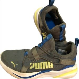 PUMA Boys size 12 Slip On Sneakers, GUC